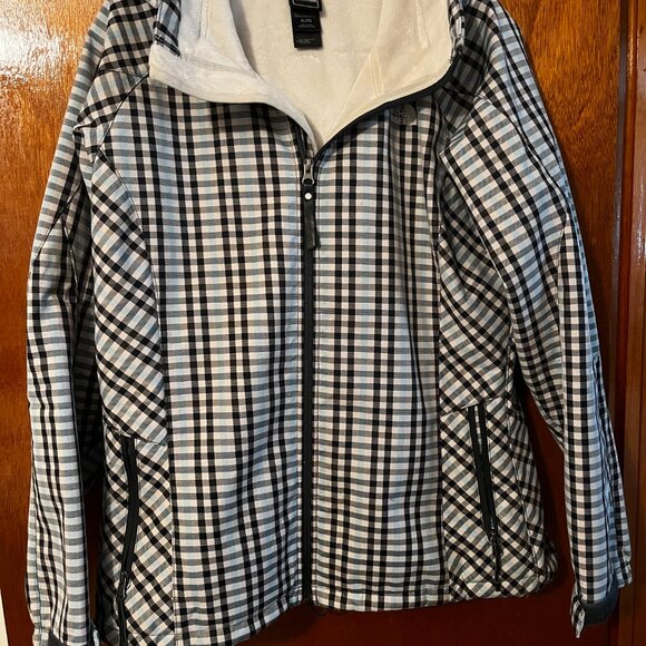 The North Face Jackets & Blazers - NNT} The North Face Plaid Apex Softshell Hooded Jacket / Size X-Large